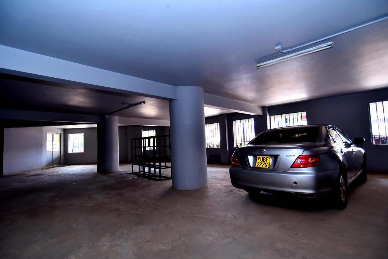 Victoria Mews Hotel Kampala Exterior foto